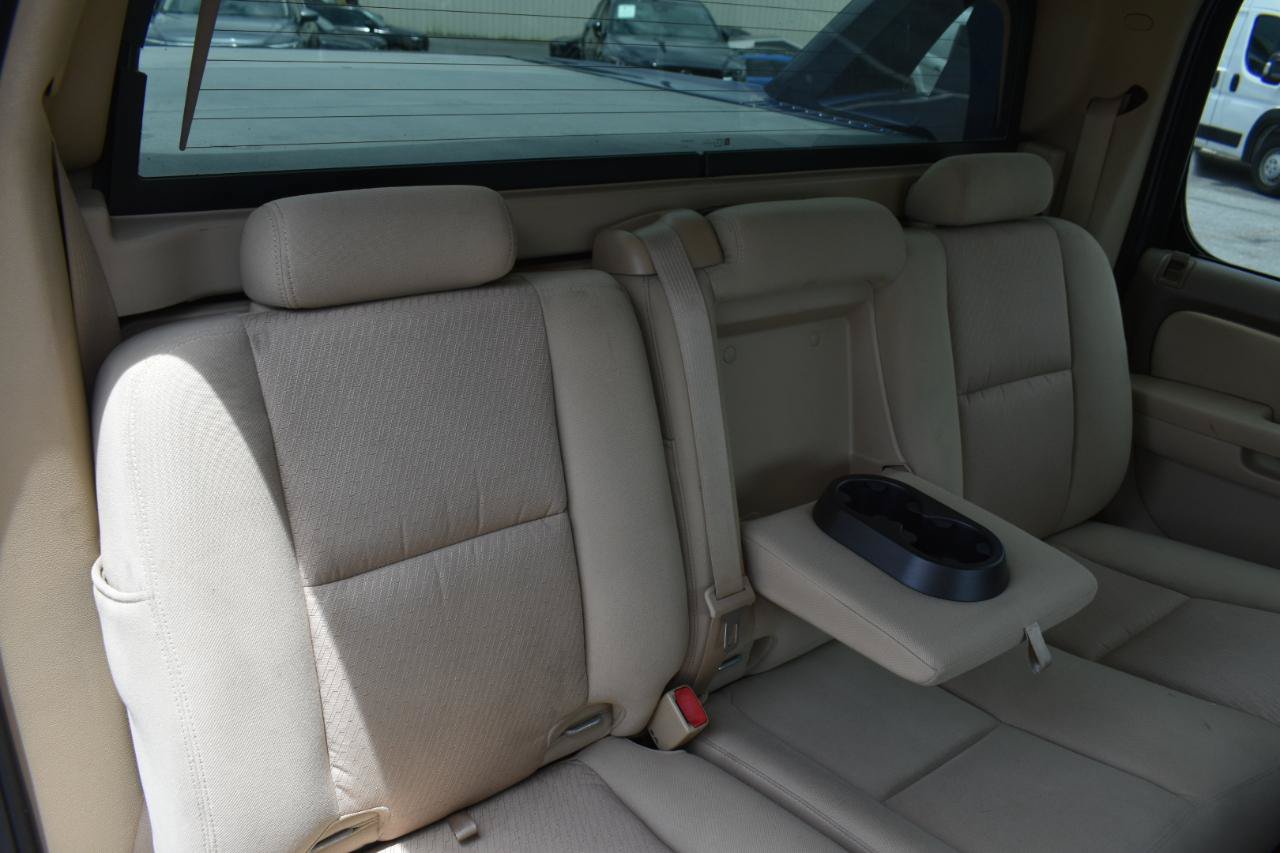 Used 2013 Chevrolet Avalanche LS RWD image 25
