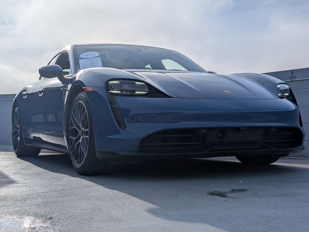 Used 2024 Porsche Taycan image 25