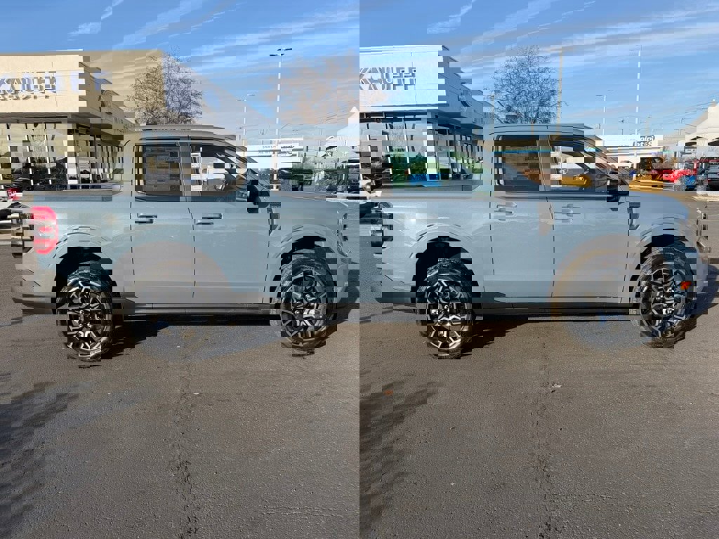 New 2026 Ford Maverick Lariat w/ 4K Tow Package image 2