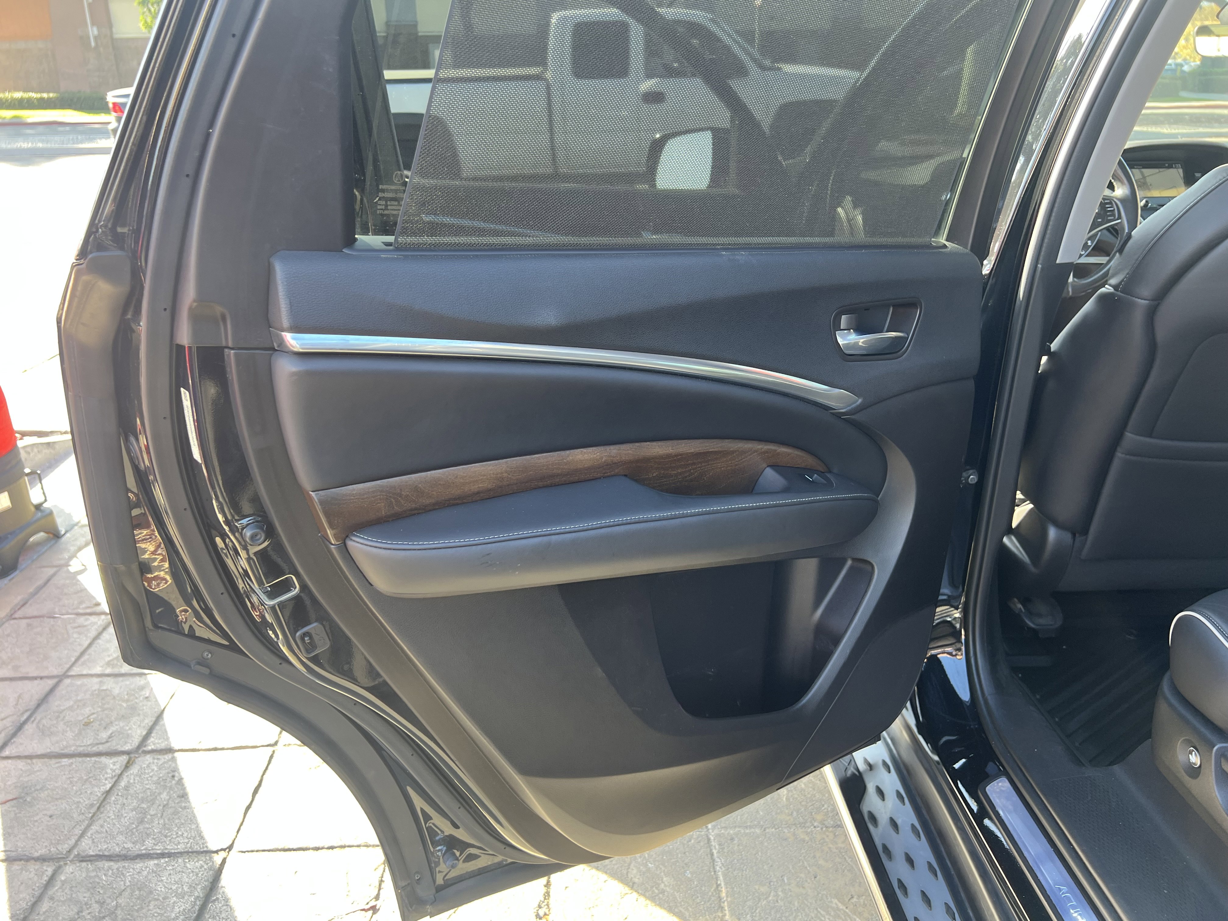 Used 2017 Acura MDX SH-AWD image 32