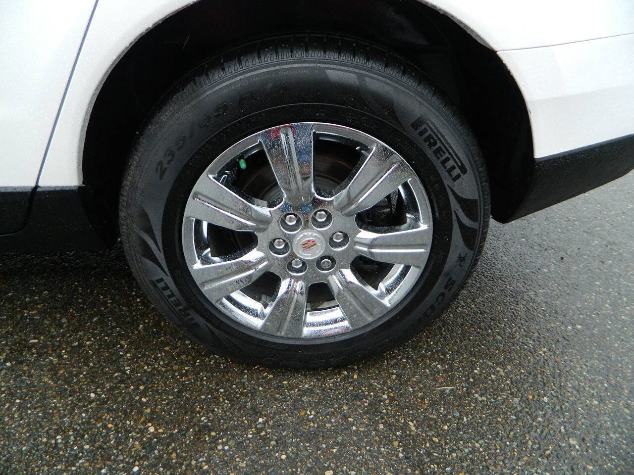 Used 2014 Cadillac SRX Luxury FWD image 25