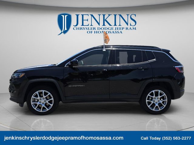 Certified 2023 Jeep Compass Latitude AWD/4WD image 9