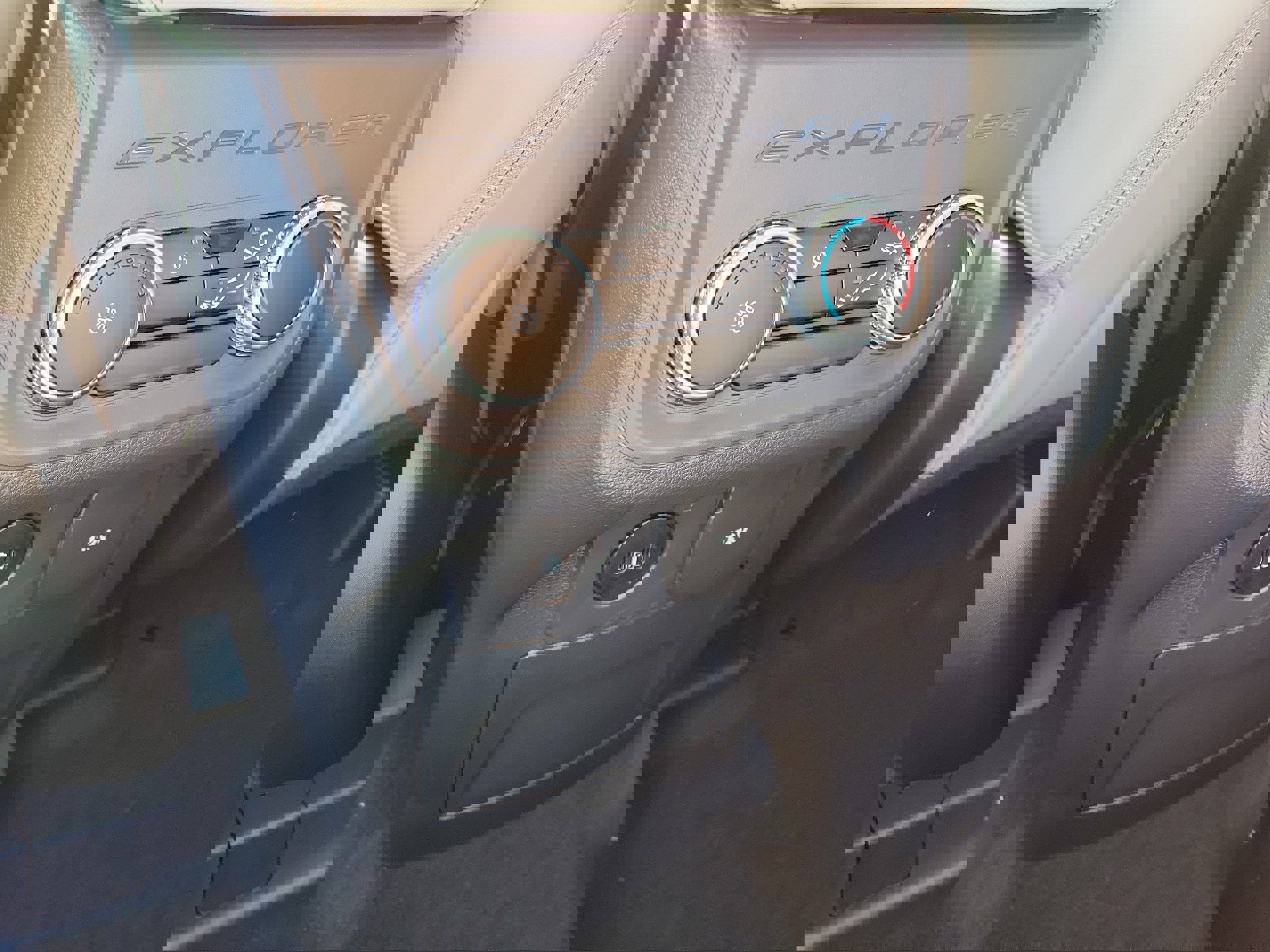 New 2026 Ford Explorer Active image 14