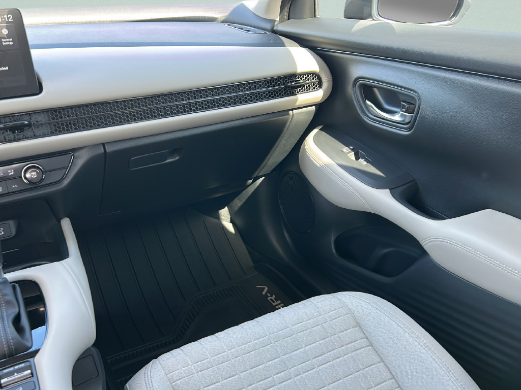 Used 2026 Honda HR-V LX image 13