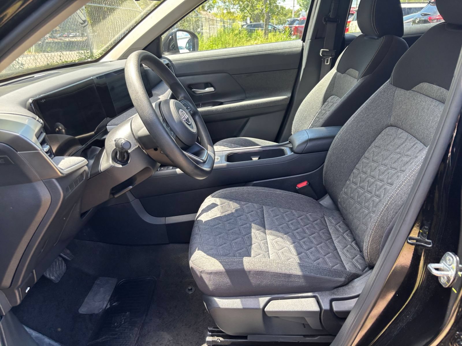 Used 2026 Nissan Kicks SV w/ Cold Weather Package AWD/4WD image 25