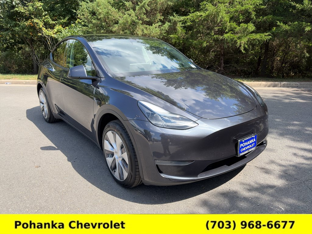 Used 2024 Tesla Model Y Long Range RWD video 1