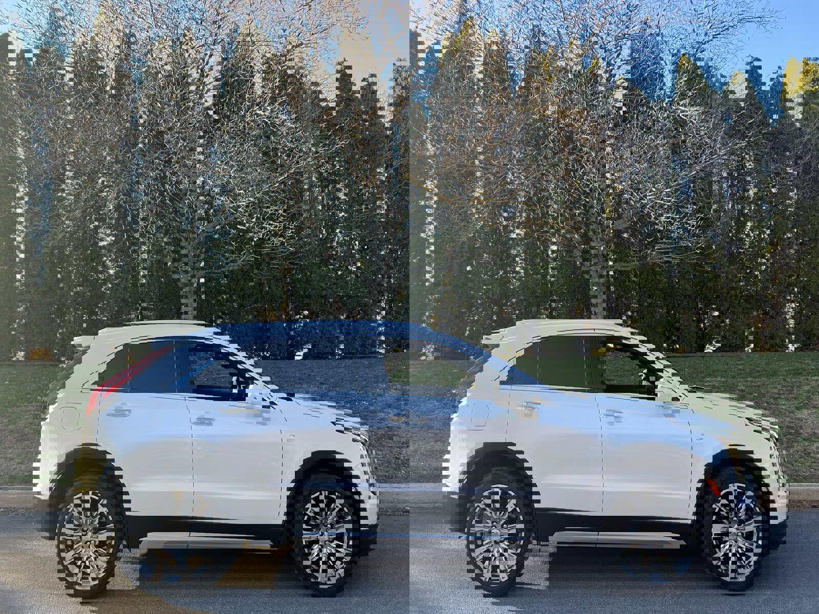 Used 2019 Cadillac XT4 Premium Luxury image 45