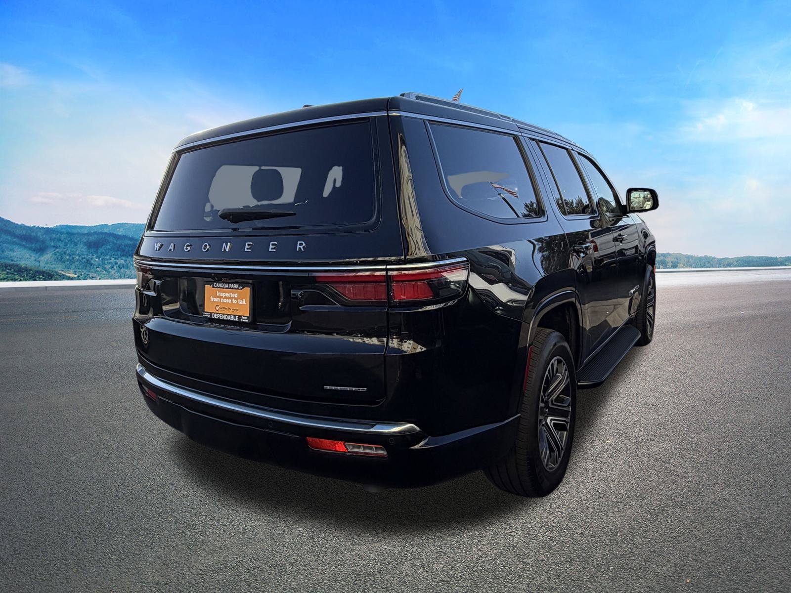 Certified 2024 Jeep Wagoneer Series II w/ Flexible Seating Group RWD image 9