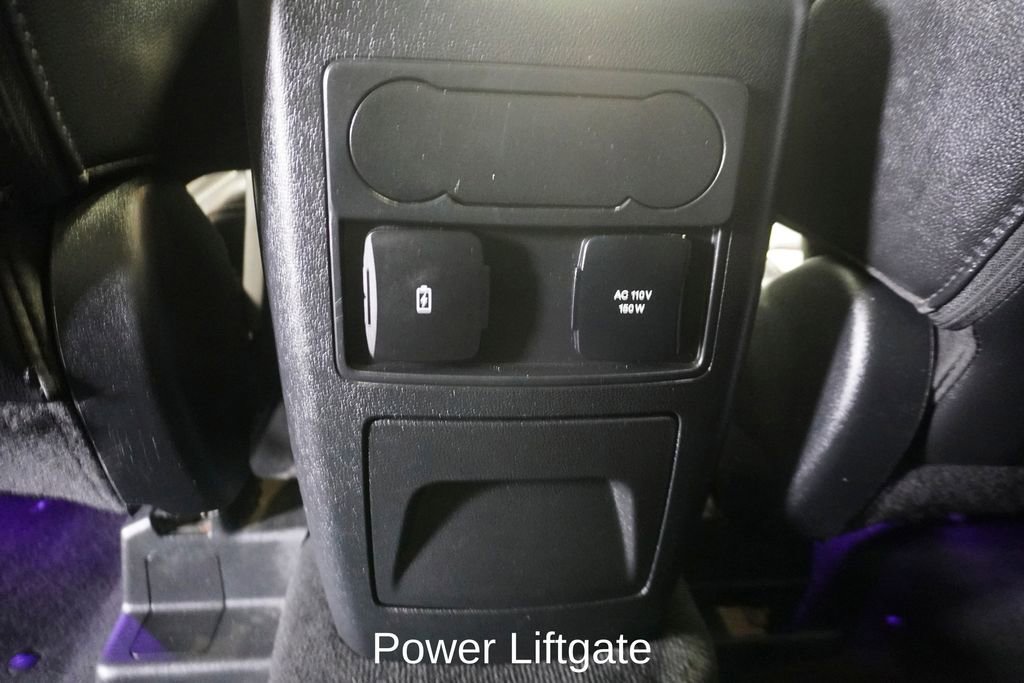 Used 2022 Ford Explorer Limited image 12