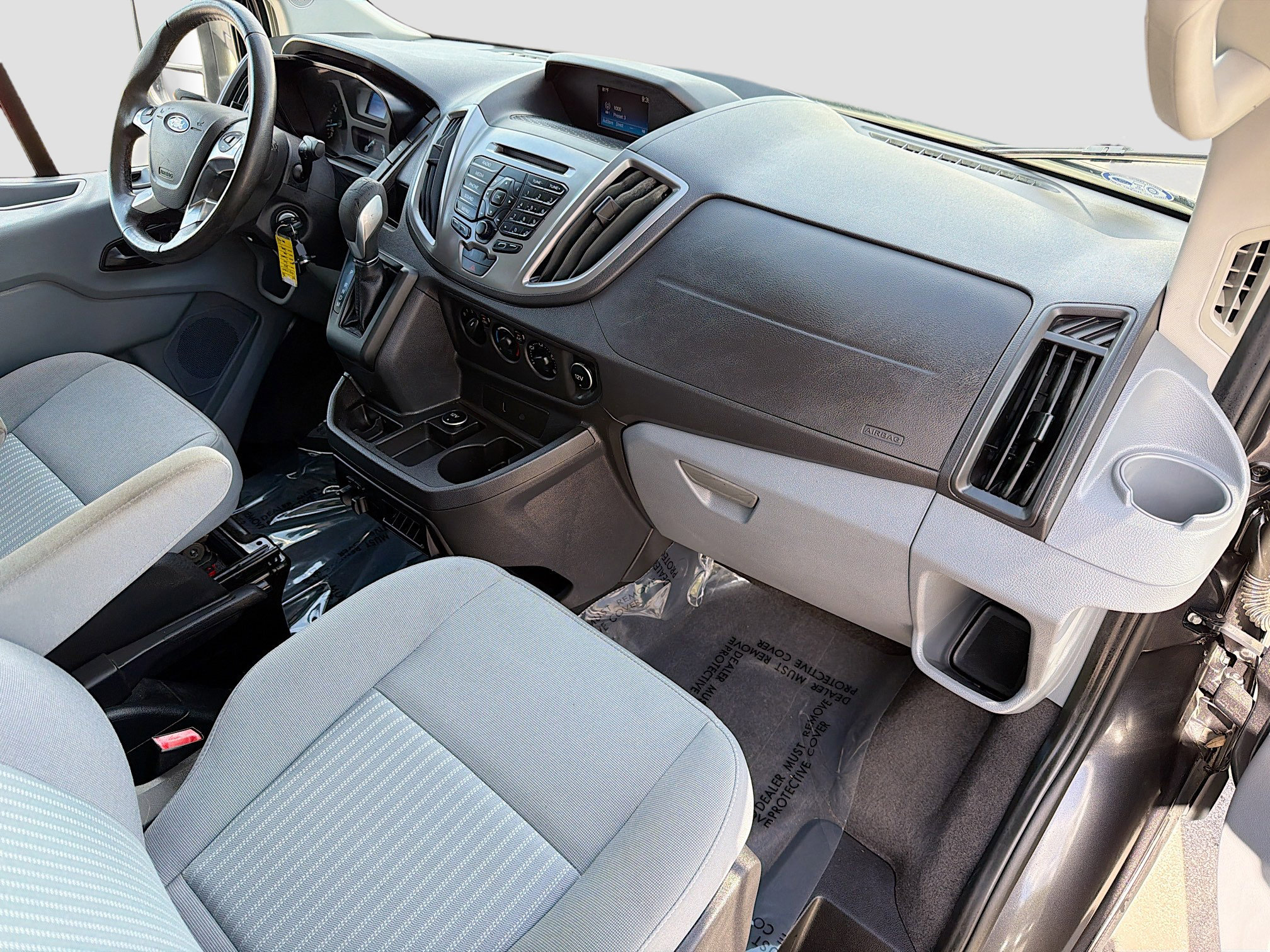 Used 2017 Ford Transit 150 XLT RWD image 12