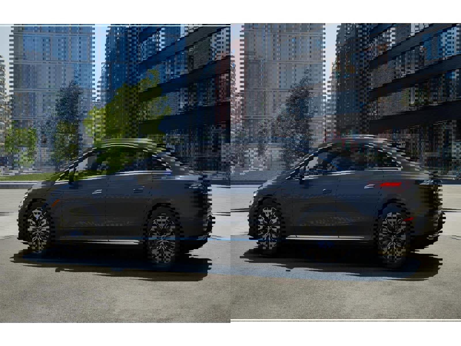 New 2026 Mercedes-Benz EQE 320 4MATIC Sedan image 31