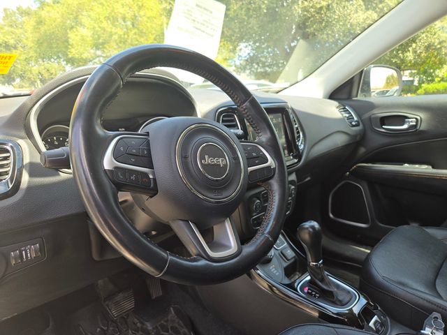Used 2020 Jeep Compass Limited AWD/4WD image 13