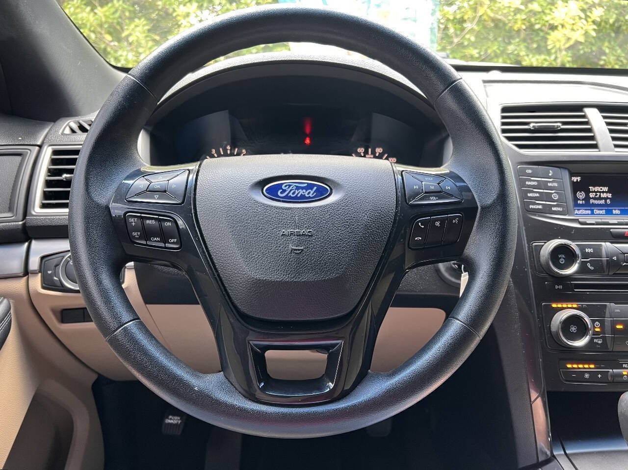 Used 2017 Ford Explorer 4WD image 30