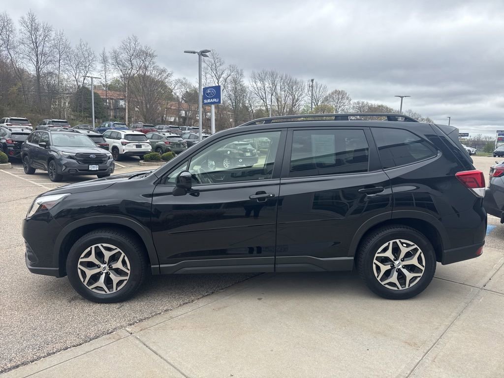 Used 2023 Subaru Forester Premium AWD/4WD image 7