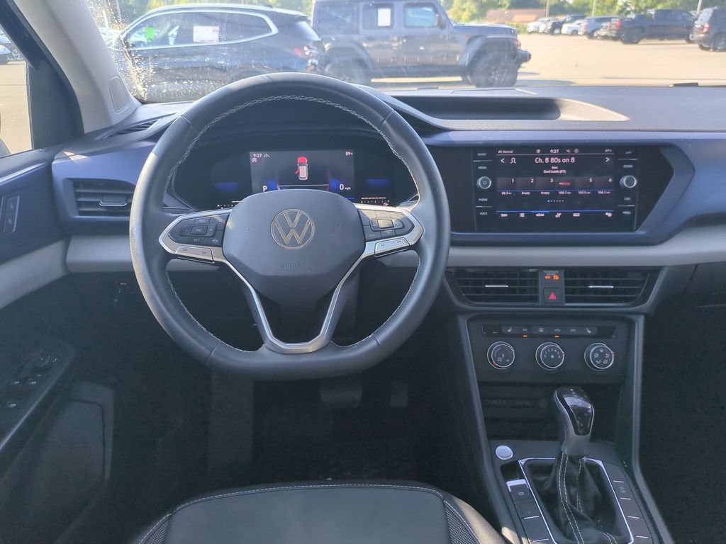 Used 2022 Volkswagen Taos SE AWD/4WD image 29