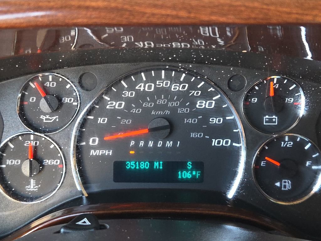 Used 2015 Chevrolet Express 2500 image 18