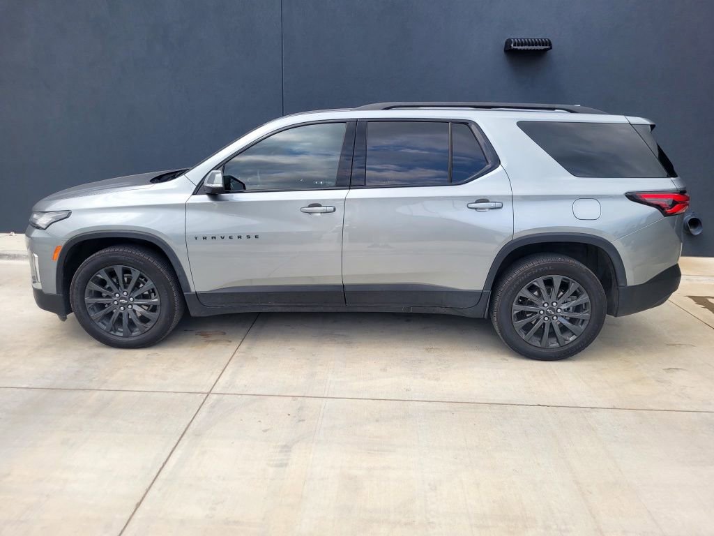 Used 2023 Chevrolet Traverse RS FWD image 7
