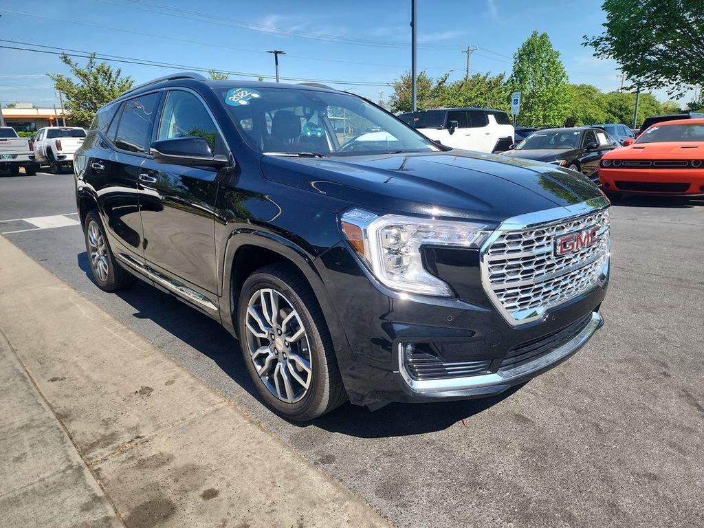 Certified 2022 GMC Terrain Denali AWD/4WD image 2
