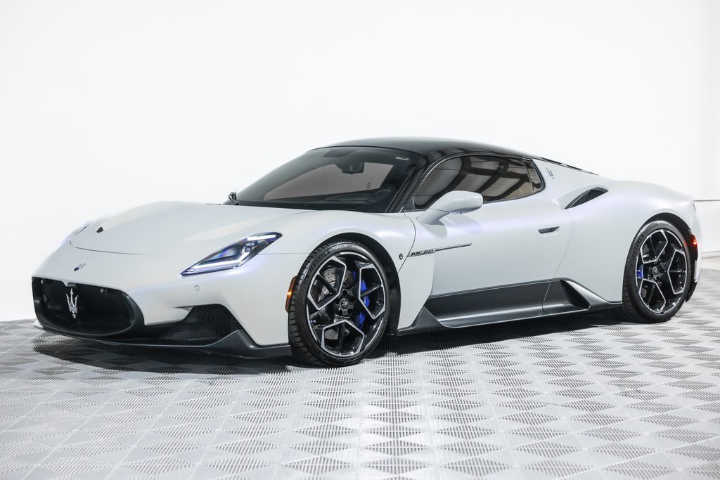 Used 2022 Maserati MC20 Coupe image 17