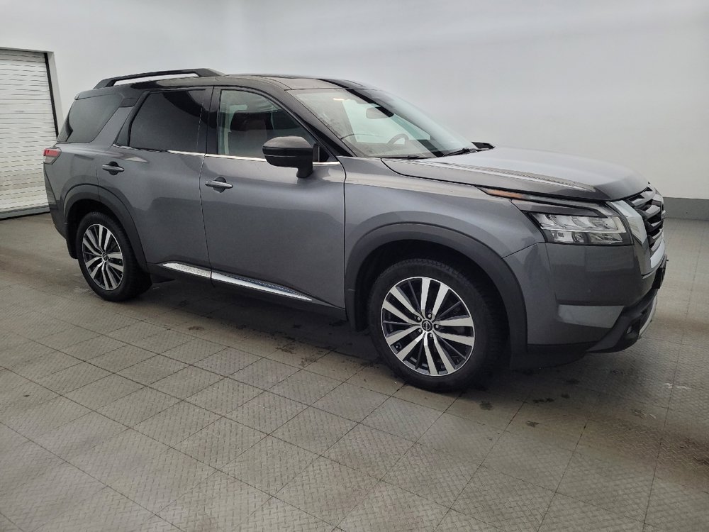 Used 2022 Nissan Pathfinder Platinum w/ Cargo Package AWD/4WD image 11