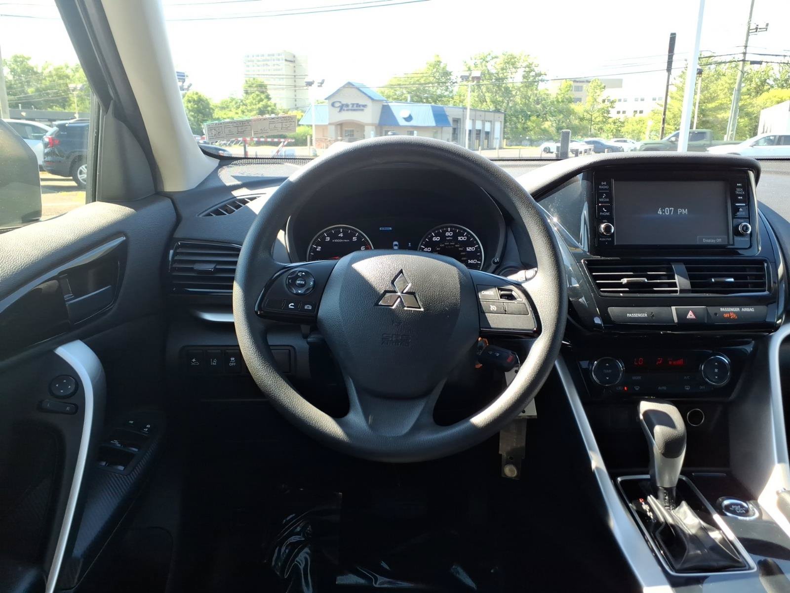 Used 2022 Mitsubishi Eclipse Cross ES AWD/4WD image 14