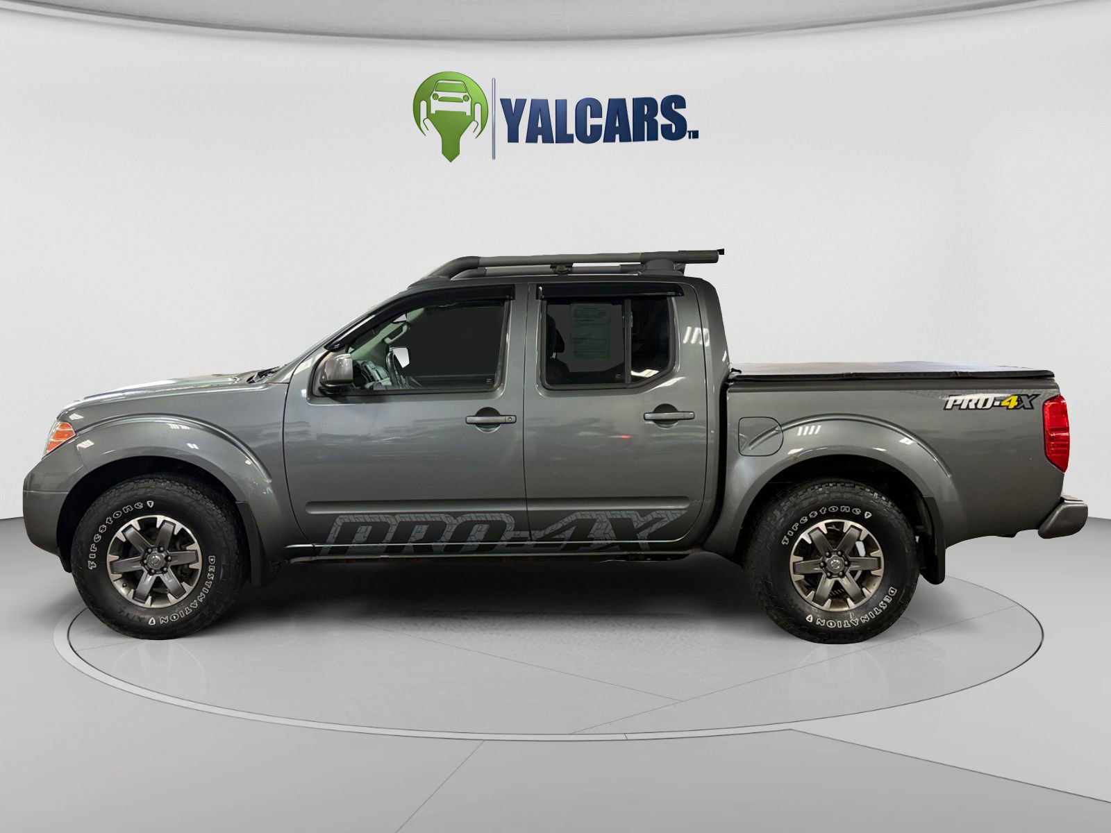 Used 2016 Nissan Frontier PRO-4X w/ Pro-4x Luxury Package AWD/4WD image 2