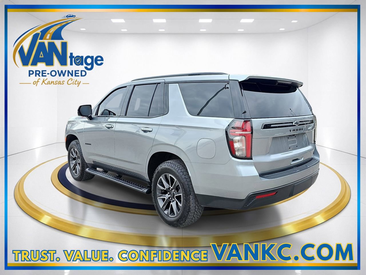 Used 2023 Chevrolet Tahoe Z71 w/ Luxury Package image 9