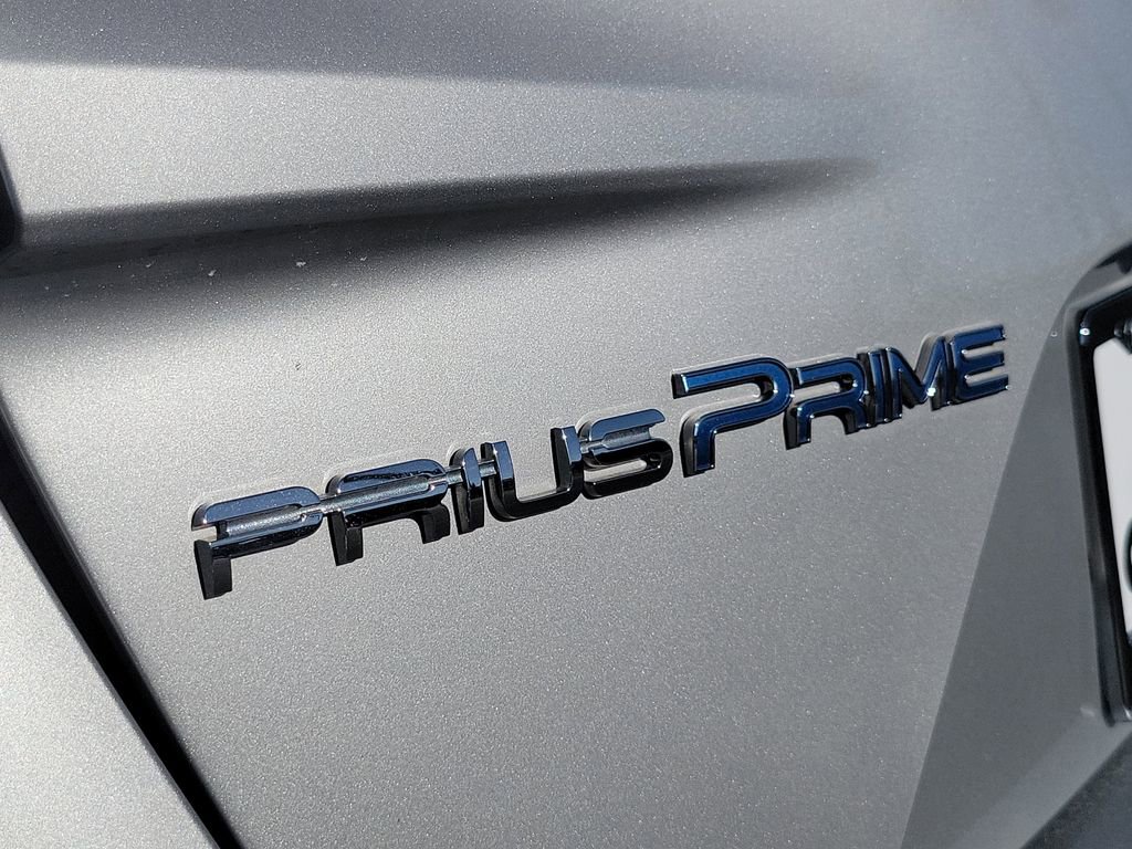 Used 2021 Toyota Prius Prime LE image 28