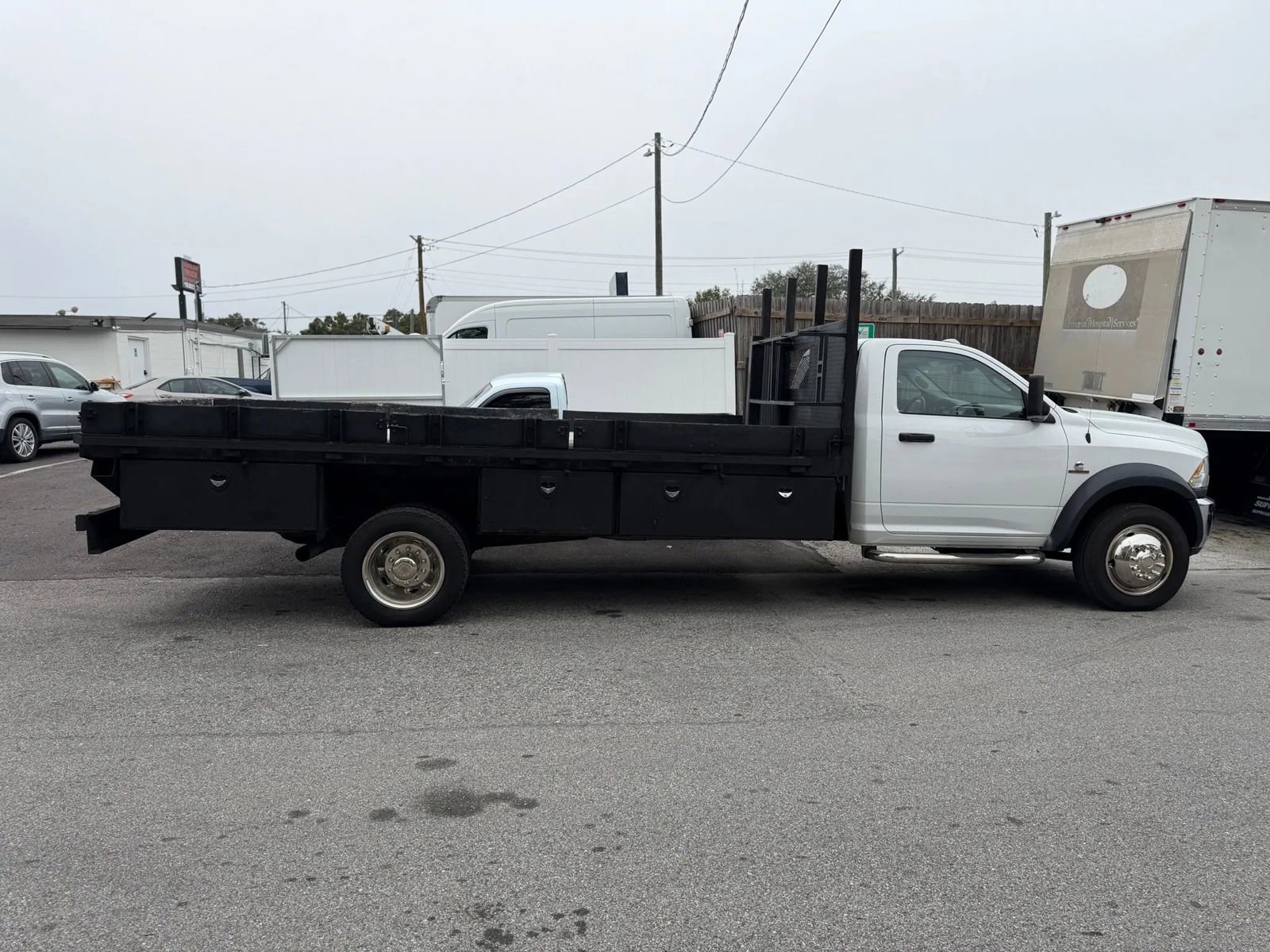 Used 2018 RAM 5500 Tradesman w/ Power & Remote Entry Group image 14
