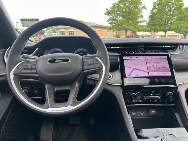 New 2025 Jeep Grand Cherokee L Limited image 6