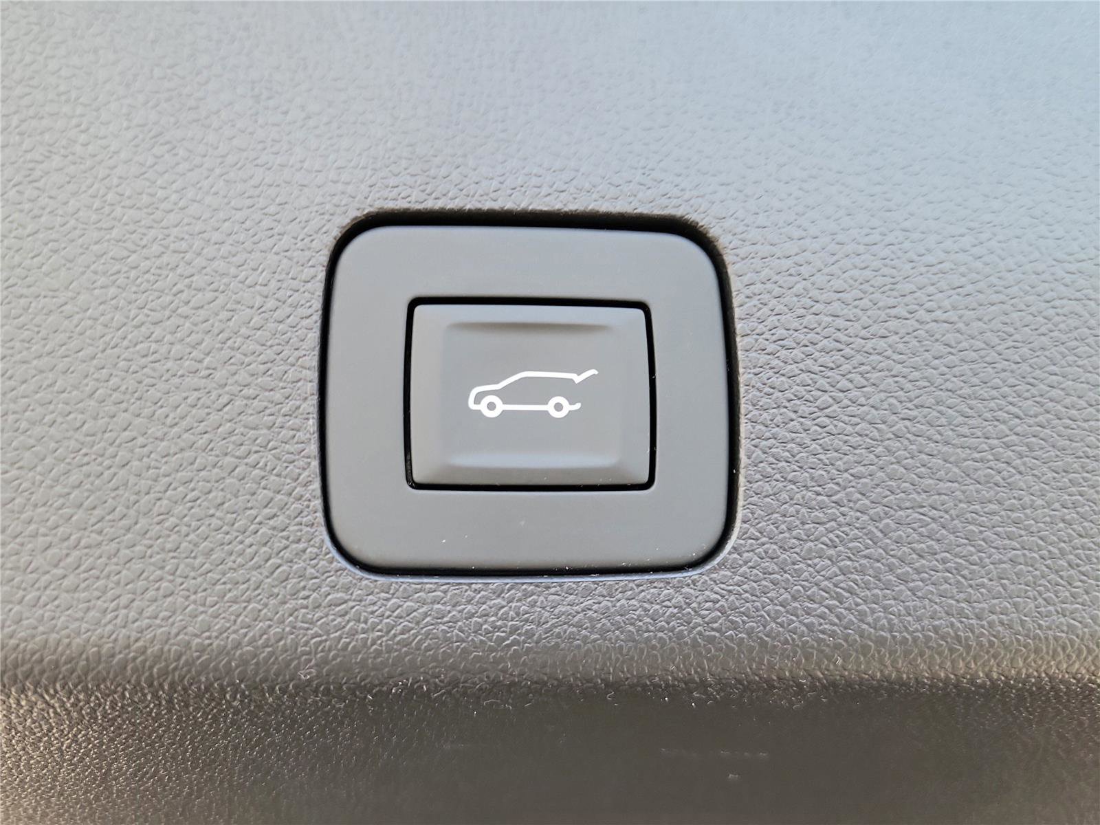 New 2026 Buick Encore GX Avenir w/ Avenir Technology Package image 9