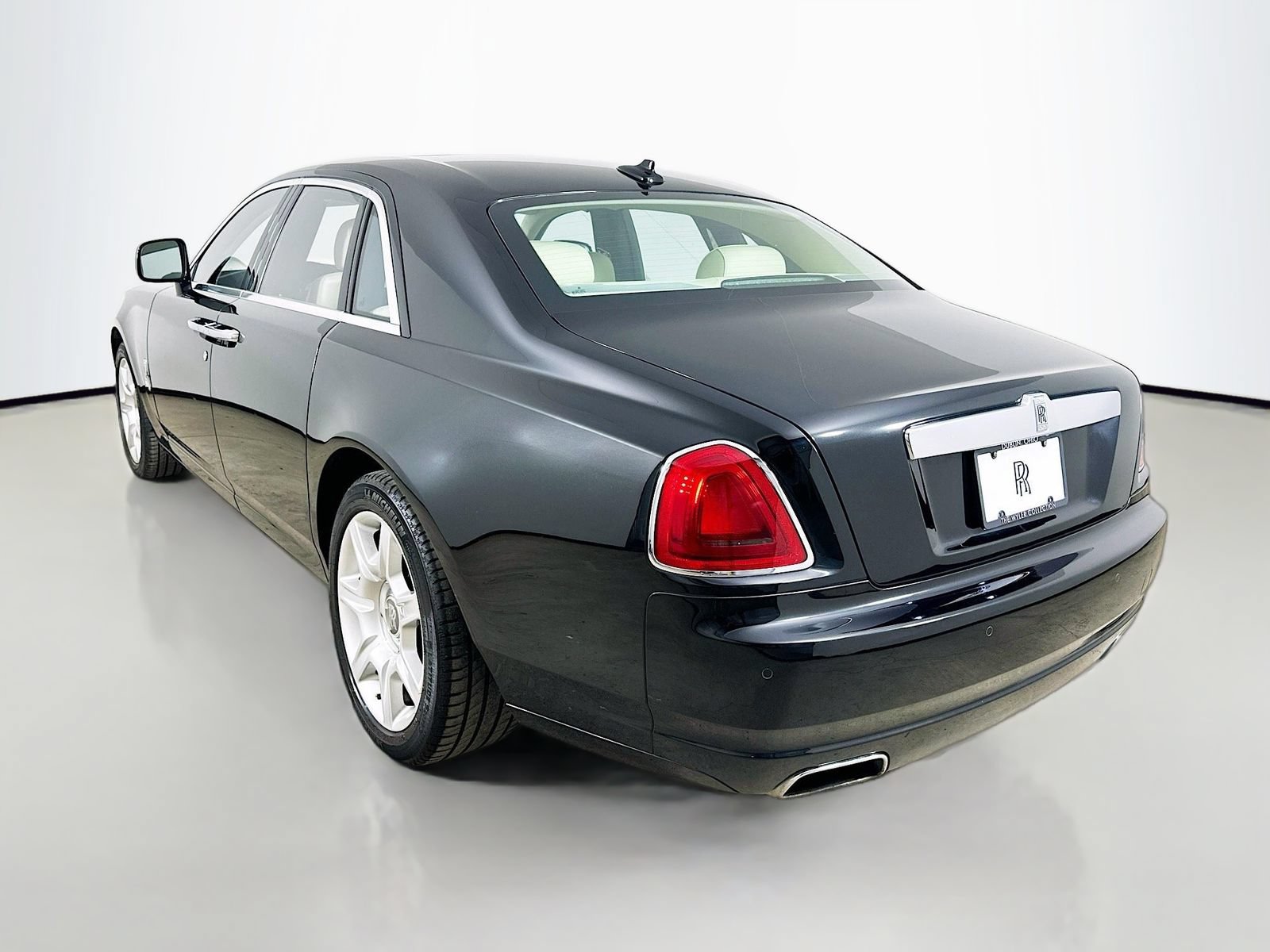 Used 2010 Rolls-Royce Ghost RWD image 7