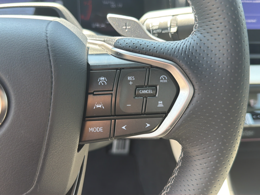 Used 2026 Lexus IS 350 F Sport w/ Technology Package RWD image 35