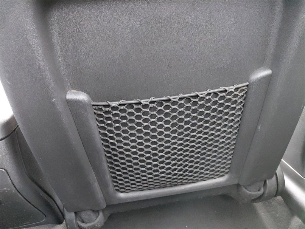 Used 2006 Pontiac G6 Sedan w/ Premium Value Package image 36