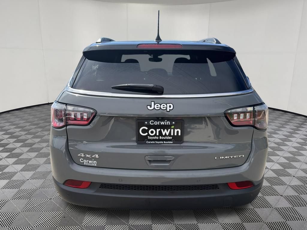 Used 2024 Jeep Compass Limited AWD/4WD image 7