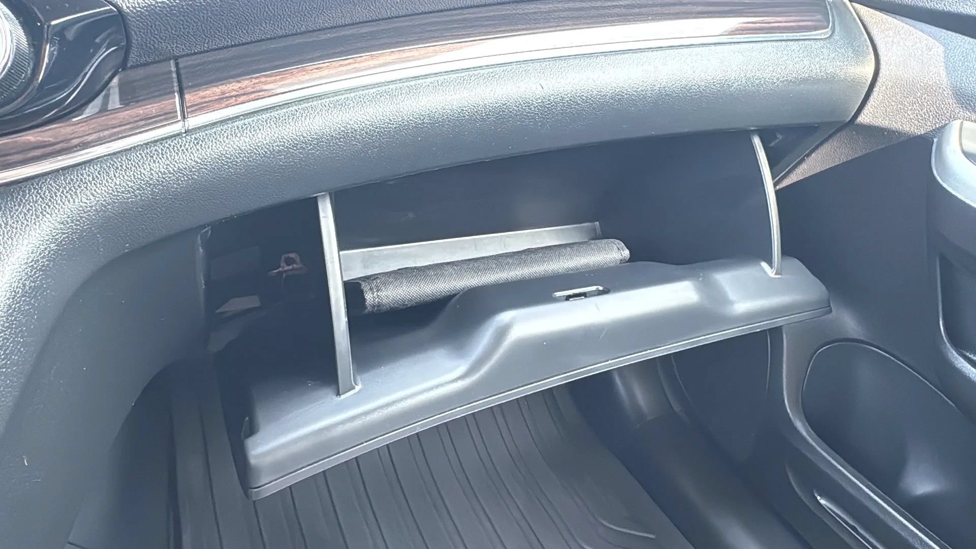 Used 2016 Honda CR-V Touring image 37