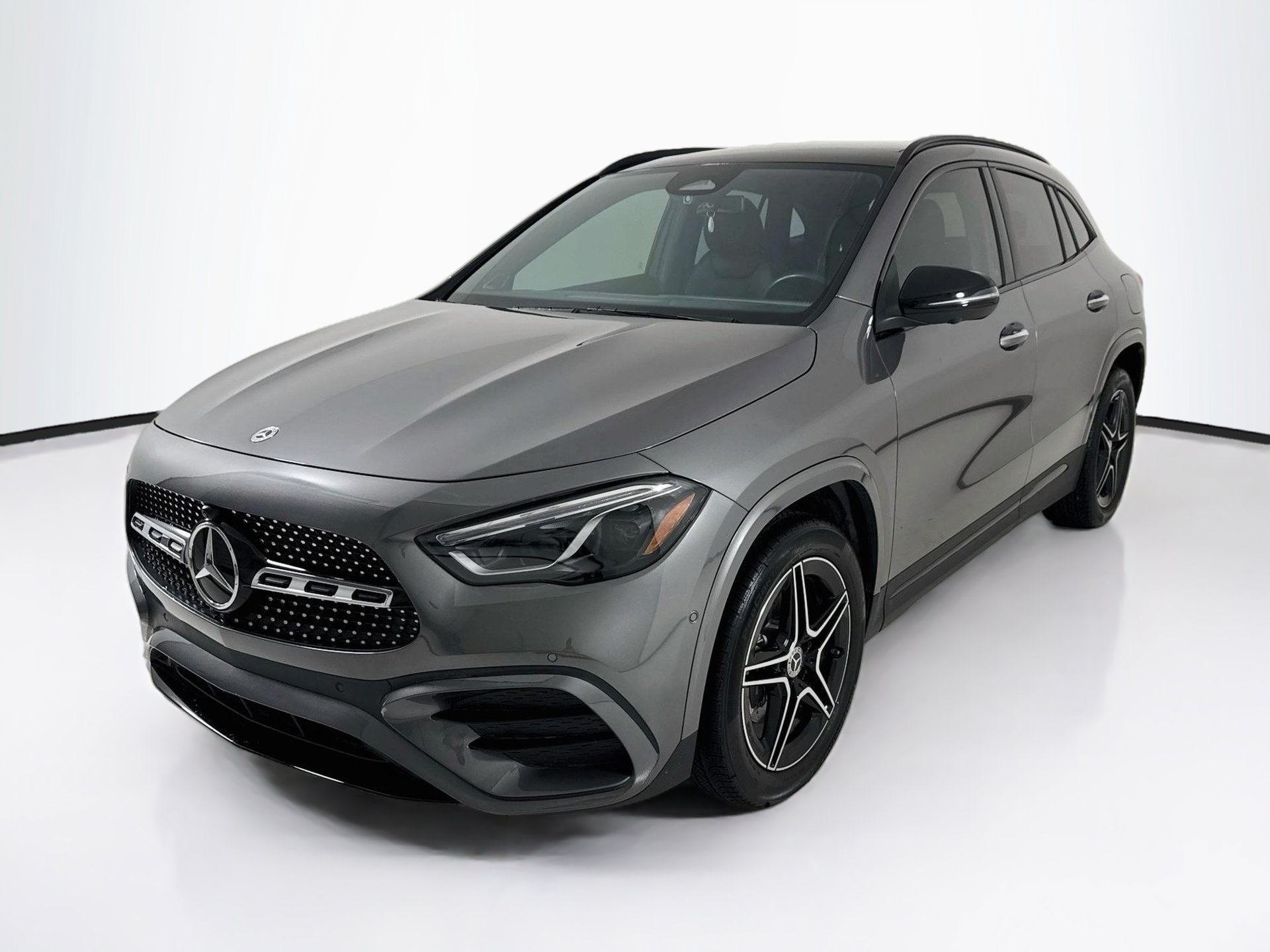 Used 2025 Mercedes-Benz GLA 250 image 3