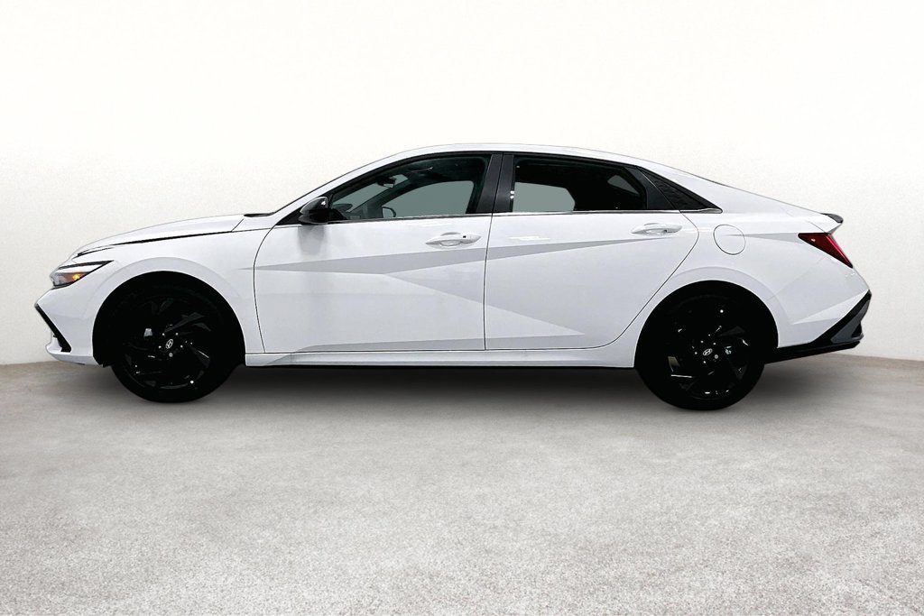 New 2026 Hyundai Elantra SEL Sport FWD image 6