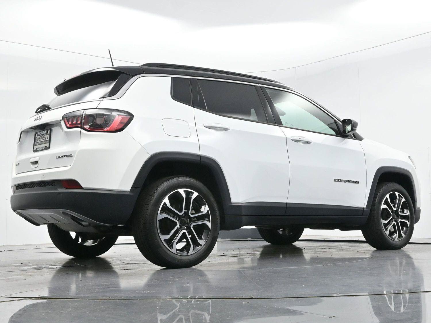 Used 2023 Jeep Compass Limited AWD/4WD image 49