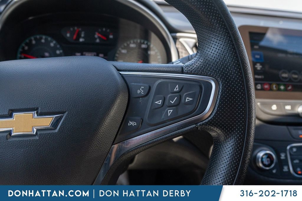 Used 2024 Chevrolet Malibu LT FWD image 11
