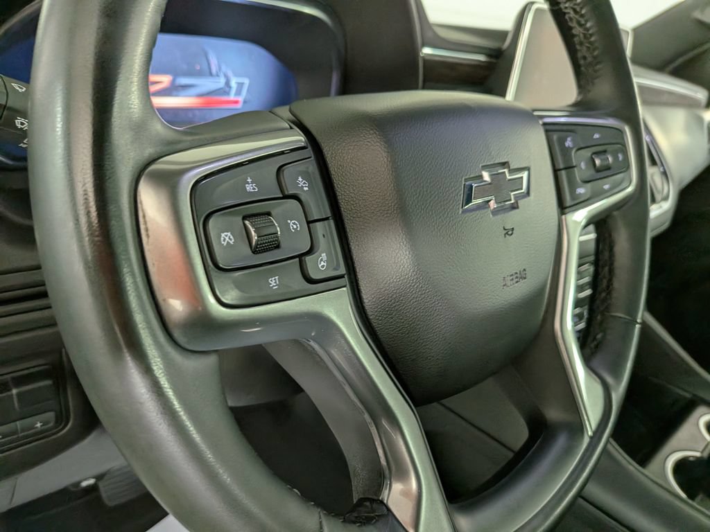 Certified 2024 Chevrolet Suburban Z71 w/ Luxury Package AWD/4WD image 23