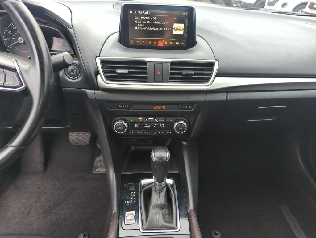 Used 2017 MAZDA MAZDA3 Touring FWD image 25