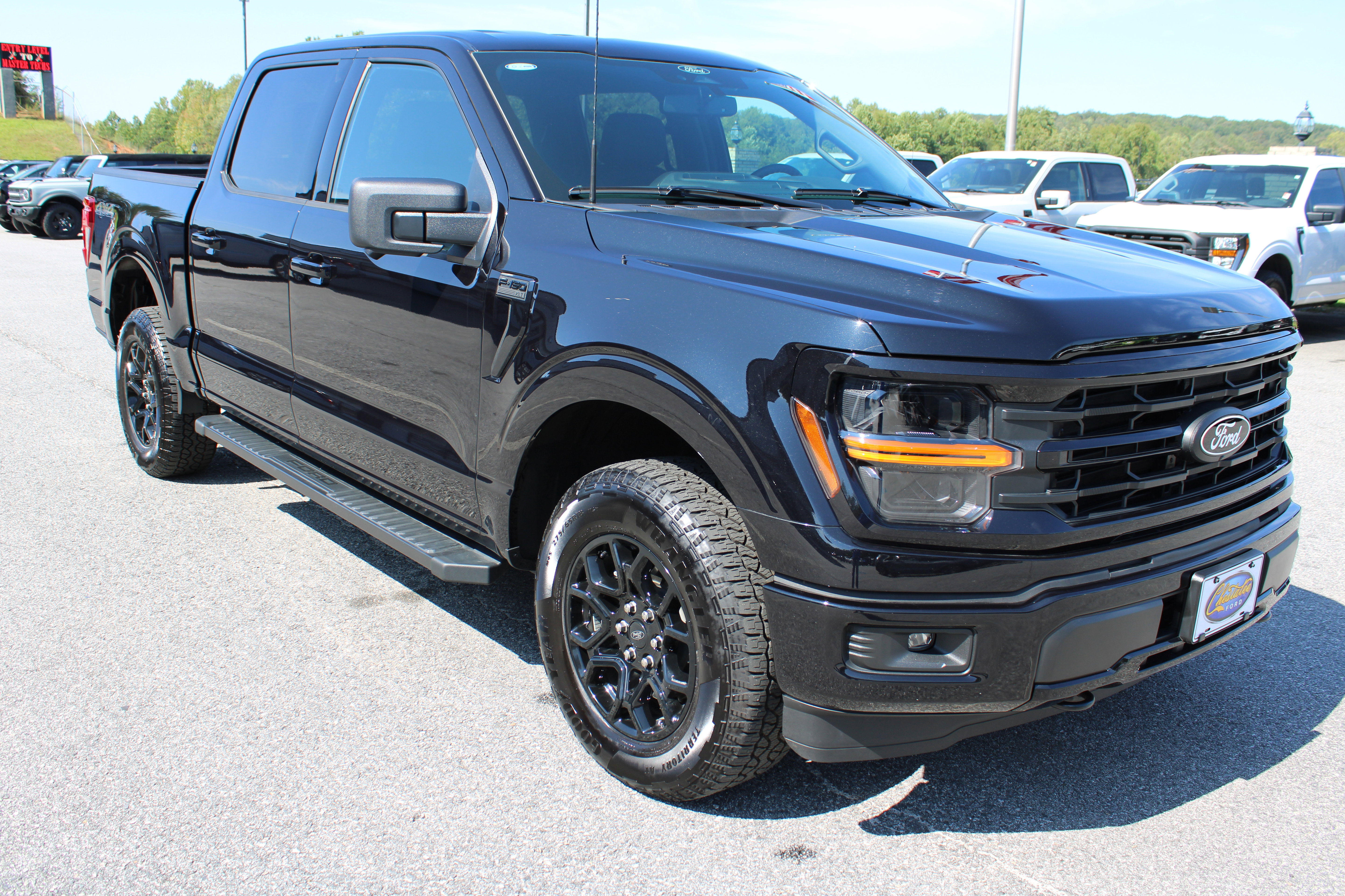 Used 2024 Ford F150 XLT w/ Tow/Haul Package AWD/4WD image 4