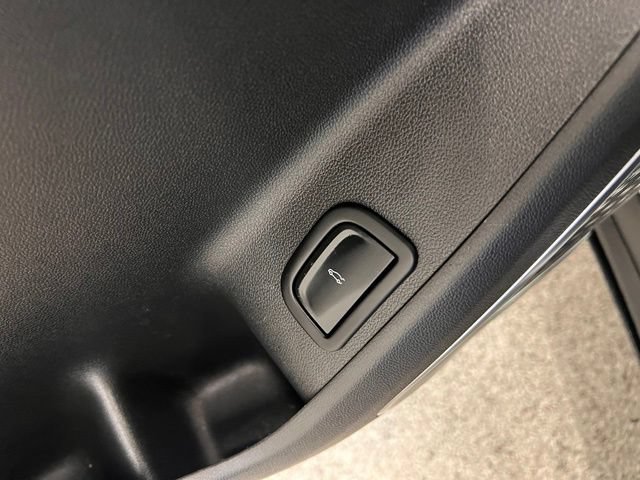 Used 2026 Buick Enclave Preferred AWD/4WD image 19