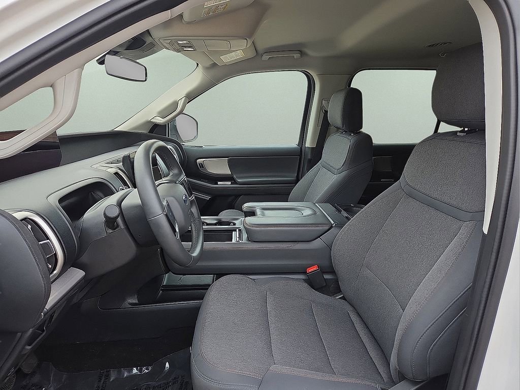 Used 2025 Ford Expedition Active image 22