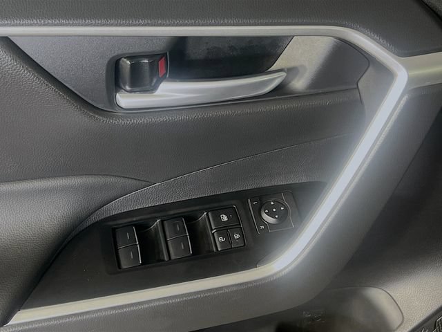 Used 2025 Toyota RAV4 XLE w/ Convenience Package FWD image 12