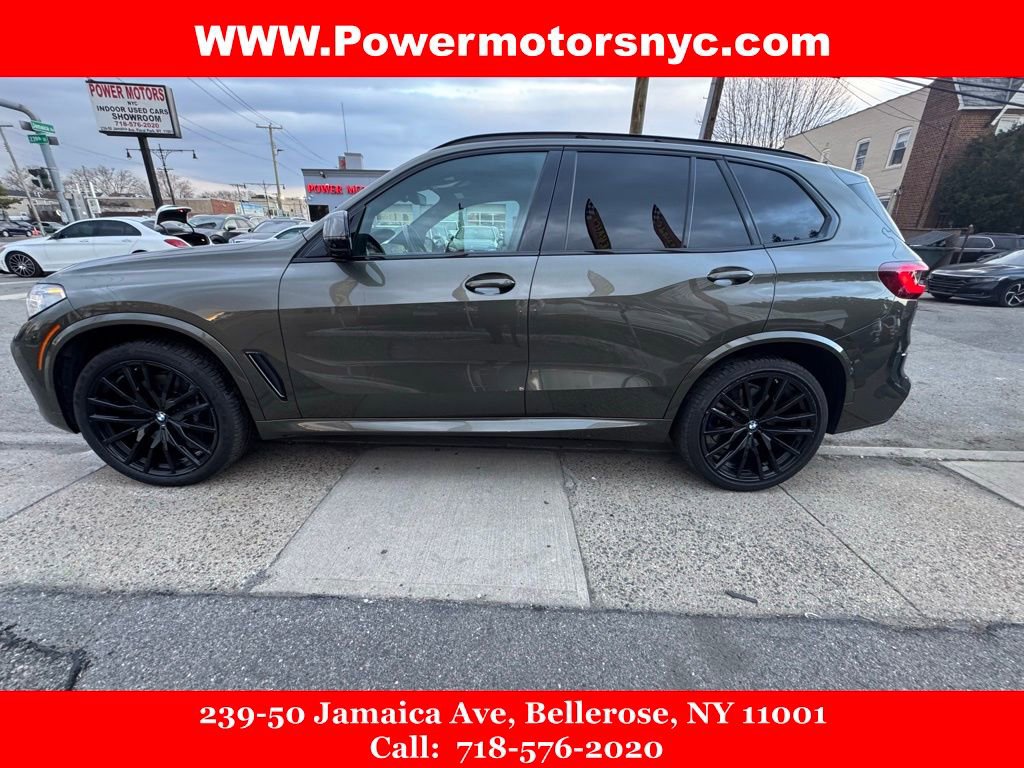 Used 2022 BMW X5 M50i w/ Executive Package AWD/4WD image 2
