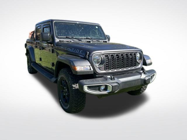 Used 2025 Jeep Gladiator Sport AWD/4WD image 7
