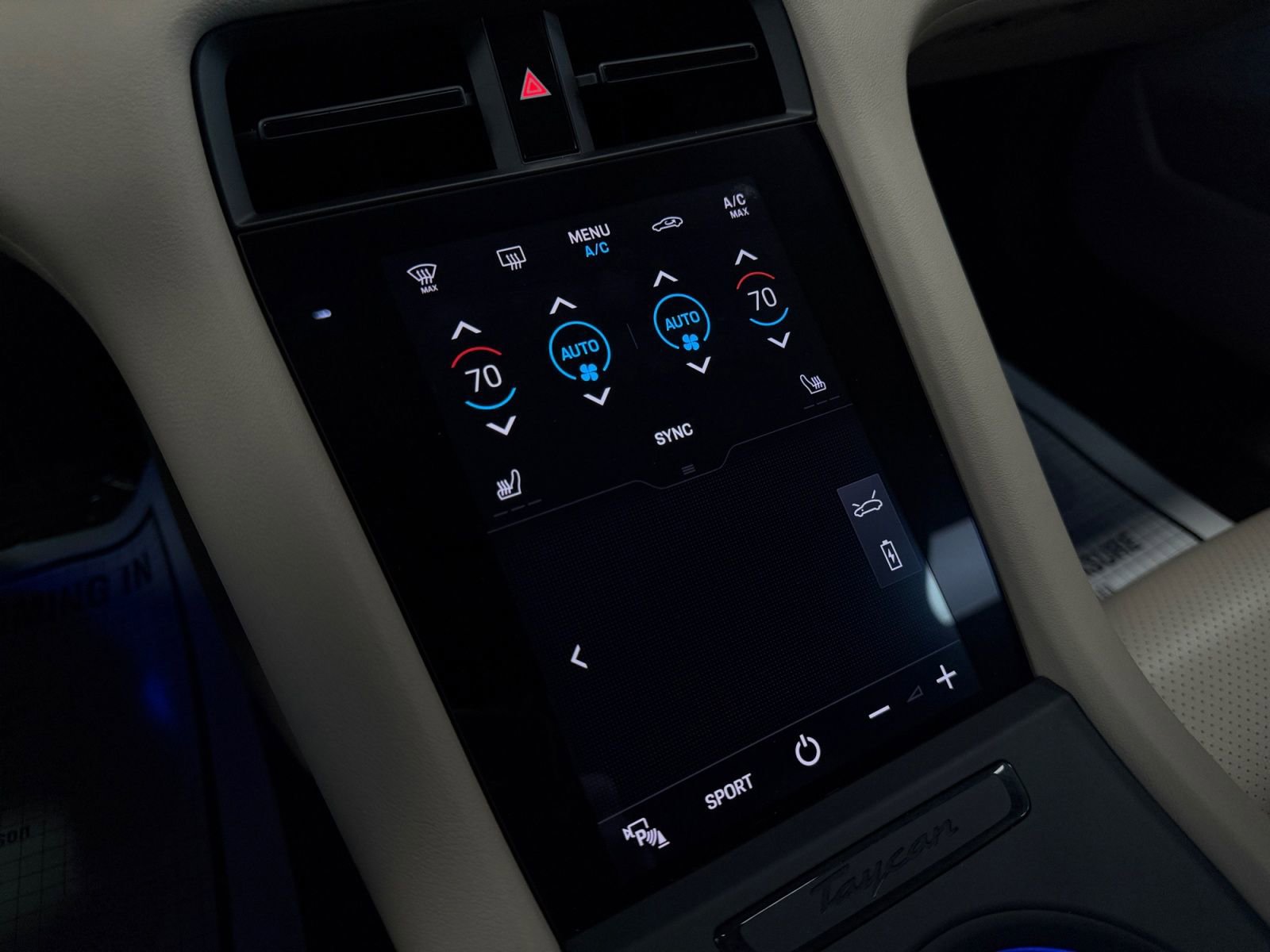 Used 2022 Porsche Taycan image 30