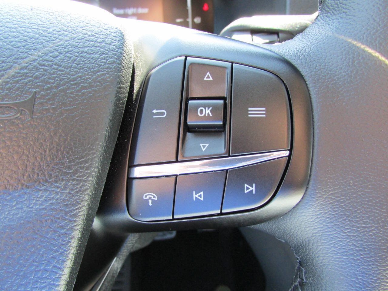 Used 2026 Ford Transit 350 XLT RWD image 25